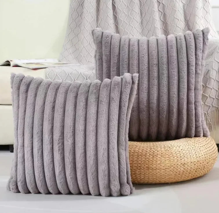 Housse de Coussin en Fausse Fourrure de Lapin